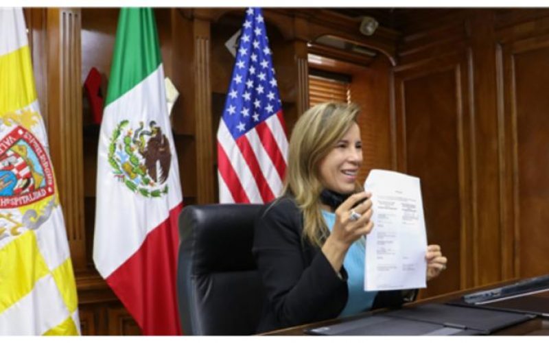 María Angélica Granados Trespalacios renueva  acuerdo con El Paso