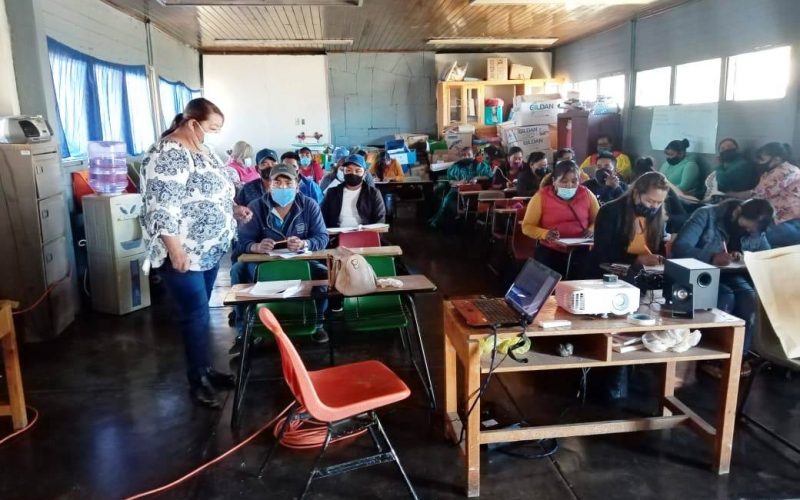 Imparten diplomado a docentes indígenas para reforzar la enseñanza en lenguas maternas
