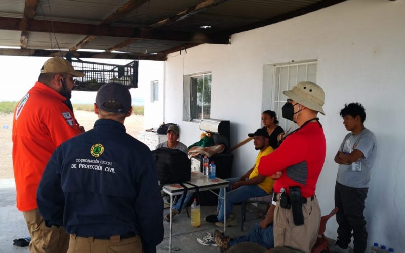 Rescata Protección Civil a 12 migrantes extraviados en los límites de Chihuahua y Coyame