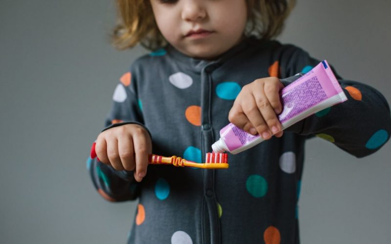 #Alerta por pastas de dientes para niños contienen endulzantes y bicarbonato: PROFECO