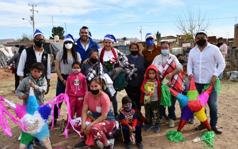 Lleva Geo Bujanda apoyos, dulces y juguetes a comunidades rurales del Distrito 12