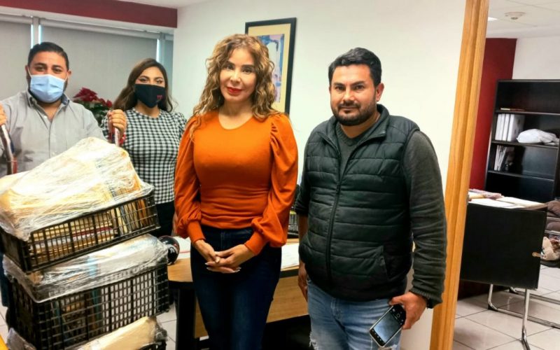 Recibe Diputada María Antonieta Pérez Reyes más de 500 expedientes de los defraudados de ARAS