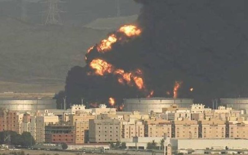 Atacan instalación petrolera en Jeddah, cerca del circuito del GP de Arabia Saudita