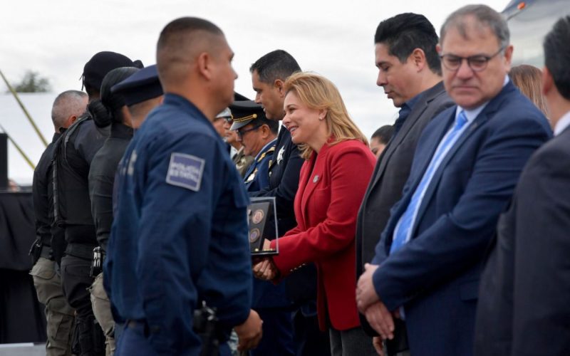 Tiene Chihuahua por primera vez detectives especializados y elementos SWAT;  son inspiración y esperanza para el estado: Gobernadora Maru Campos