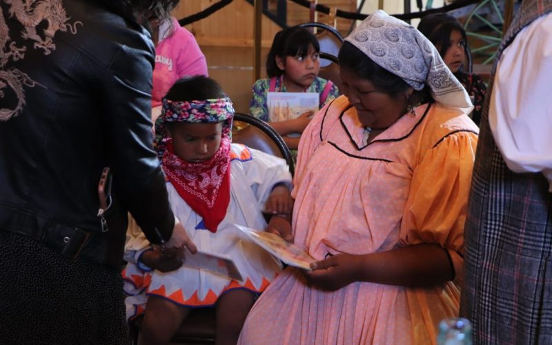 Se expresan niñas y niños menonitas y ralámuli a través de la poesía en sus lenguas maternas