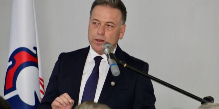 Asume Sergio Gramer la presidencia de CANACINTRA Chihuahua