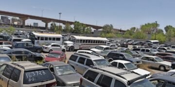 5mil autos en corralón a subasta pública prepárese