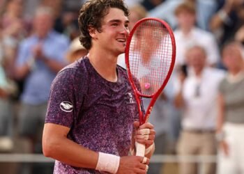 Fonseca dio nuevo golpe en Roland Garros bajó a Djokovic en 5 sets y a Ruud en 4 sets