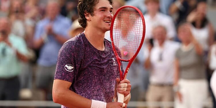 Fonseca dio nuevo golpe en Roland Garros bajó a Djokovic en 5 sets y a Ruud en 4 sets