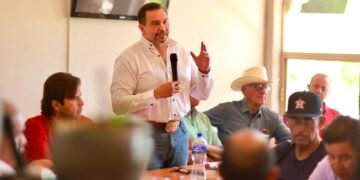 Empresarios de Jiménez exigen inversión para detonar desarrollo económico; Cruz Pérez Cuéllar plantea una agenda regional